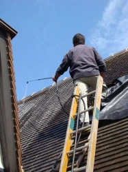 Nettoyage toiture Saint-Amand-Longpré